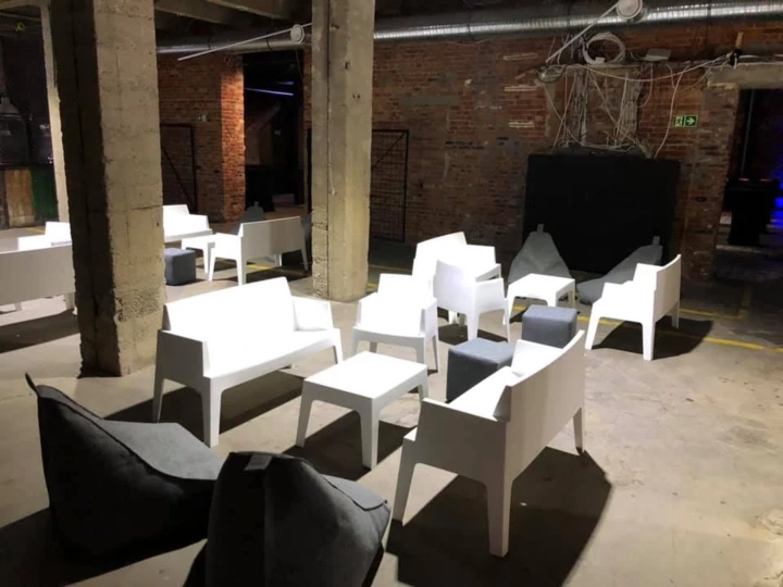 BOX CHAIR W