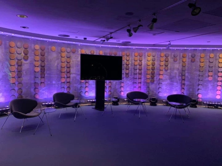 GREY STAGE CHAIR
