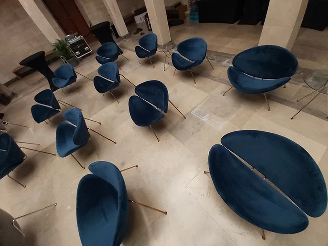 BLUE STAGE CHAIR