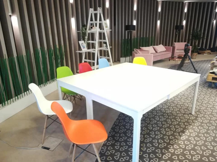 EAMES K GREEN