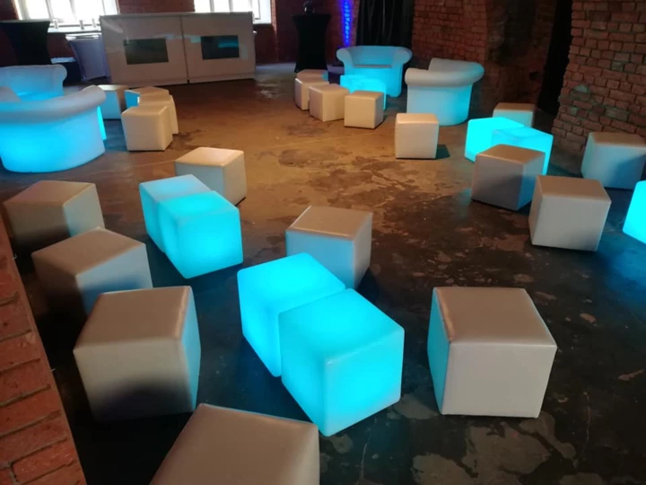 CUBE 50 cm