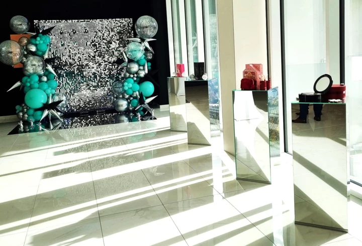EXPO MIRROR