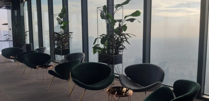 GREEN STAGE CHAIR