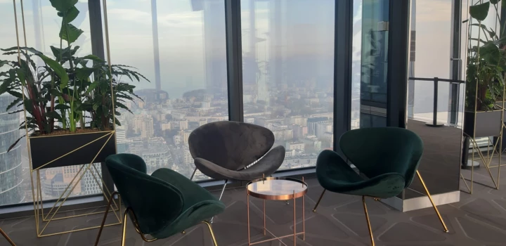 GREEN STAGE CHAIR