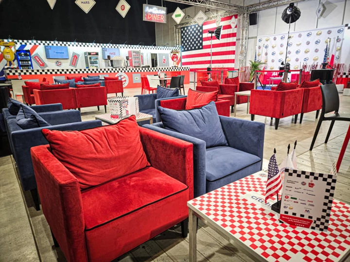 VIVA CHERRY CHAIR